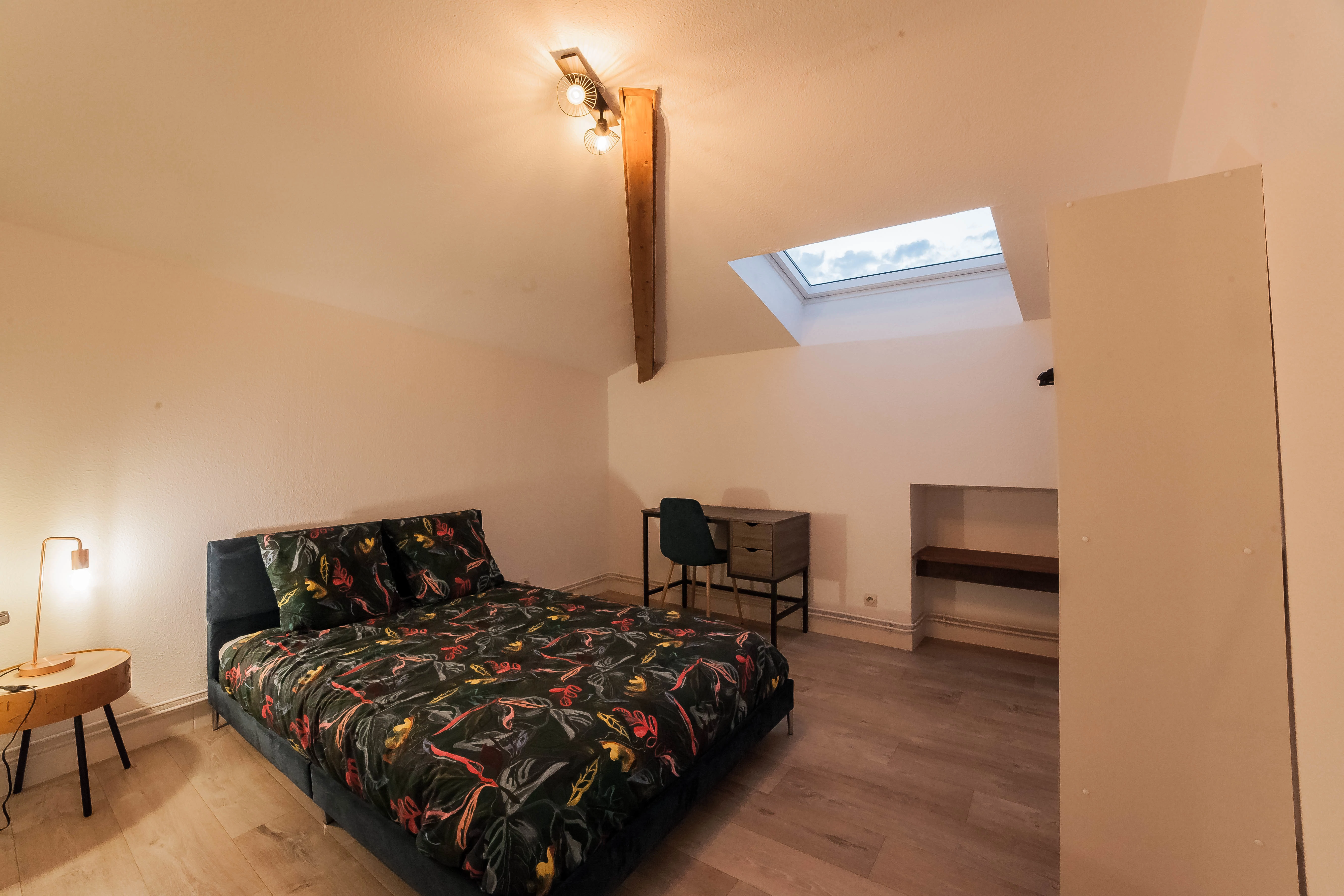 Chambre 4 vue dressing T5 colocation Limoges
